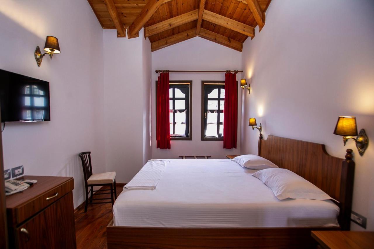 Hotel Onufri Berat Exterior foto