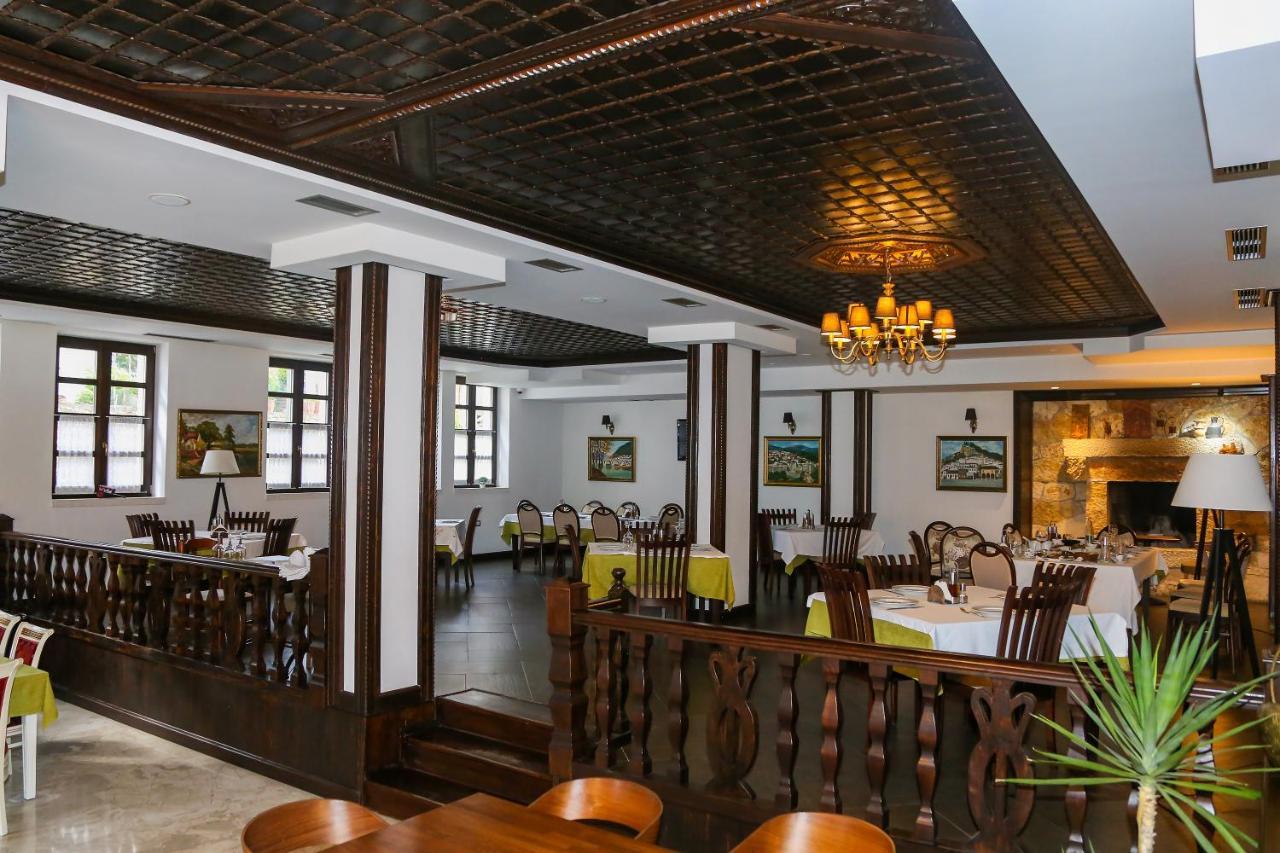 Hotel Onufri Berat Exterior foto